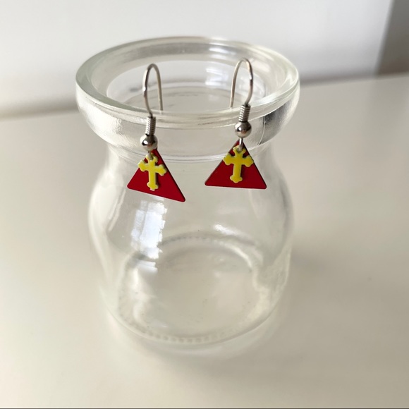 🛍3/$20 Cross Earrings - Picture 5 of 6
